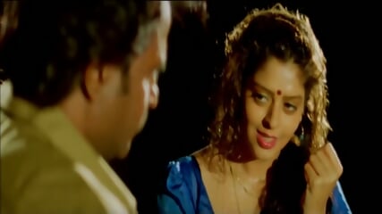 Baasha (1995) [Tamil - 720p HQ HDRip - X264 - [DD5.1(192Kbps) + AAC] - 1.5GB - ESub]
